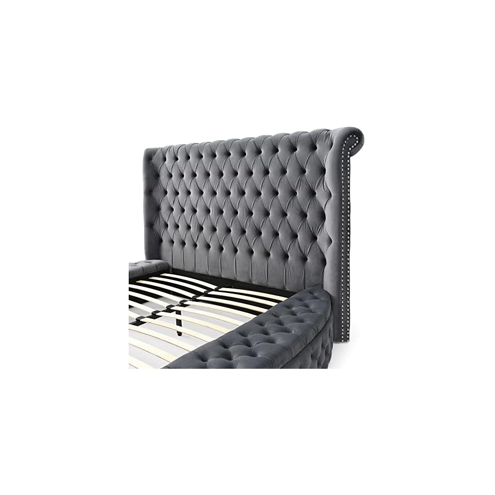 Elizabeth 107 x 101 Velvet Round Storage King Bed in Gray